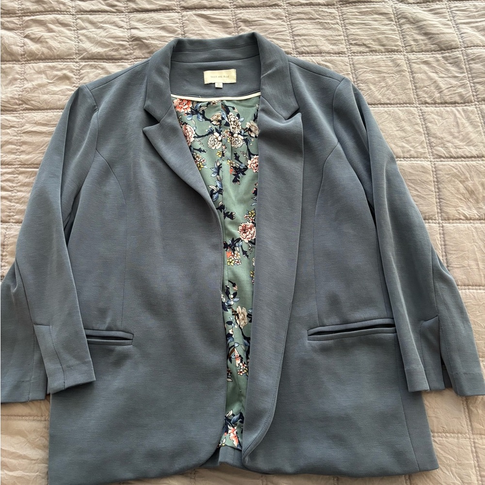 Women's Gray Blazer
